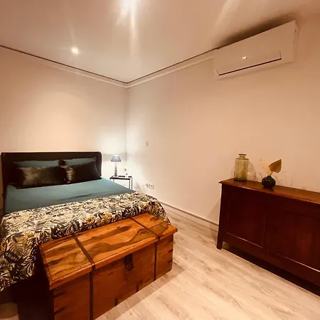 Le Felicite Spacieux Avec Parking Apartment Nîmes