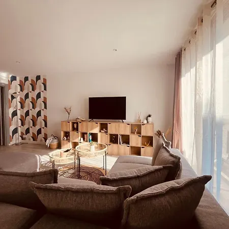 Le Felicite Spacieux Avec Parking Apartment Nîmes
